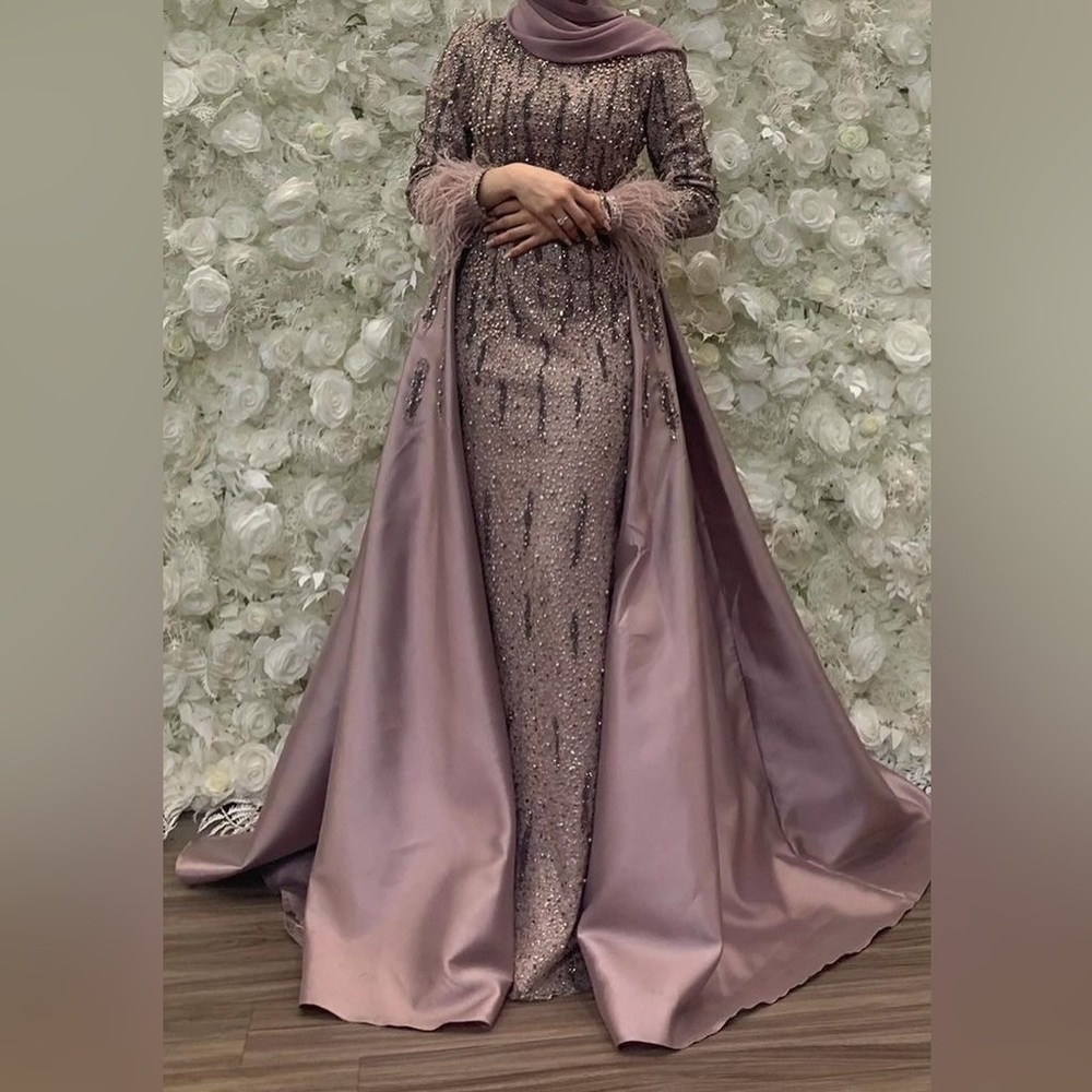Prom dress 
Brand: Modazahrada